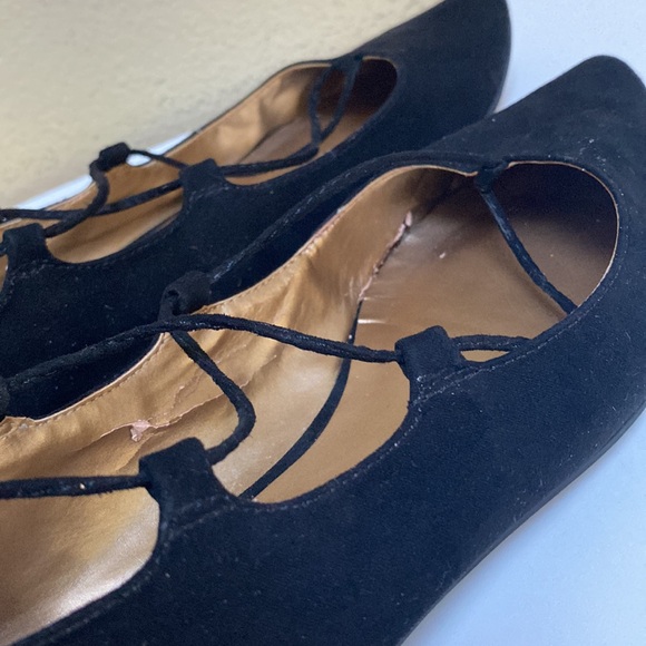 BCBG Black Faux Suede Pointy Toe Crisscross Lace Up Flats Size 8 - Picture 15 of 16